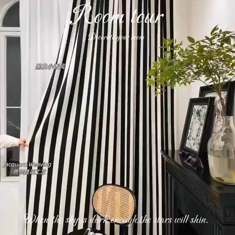 Vertical Striped Black and Whi - đánh giá và giá Home Fragrance French